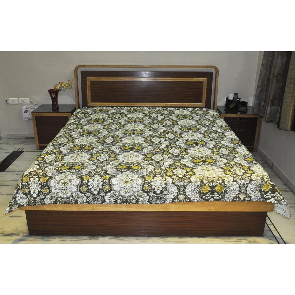 Brown Printed Double Bed Sheet Bed Cover Bedspread Tapestry 113 Cm