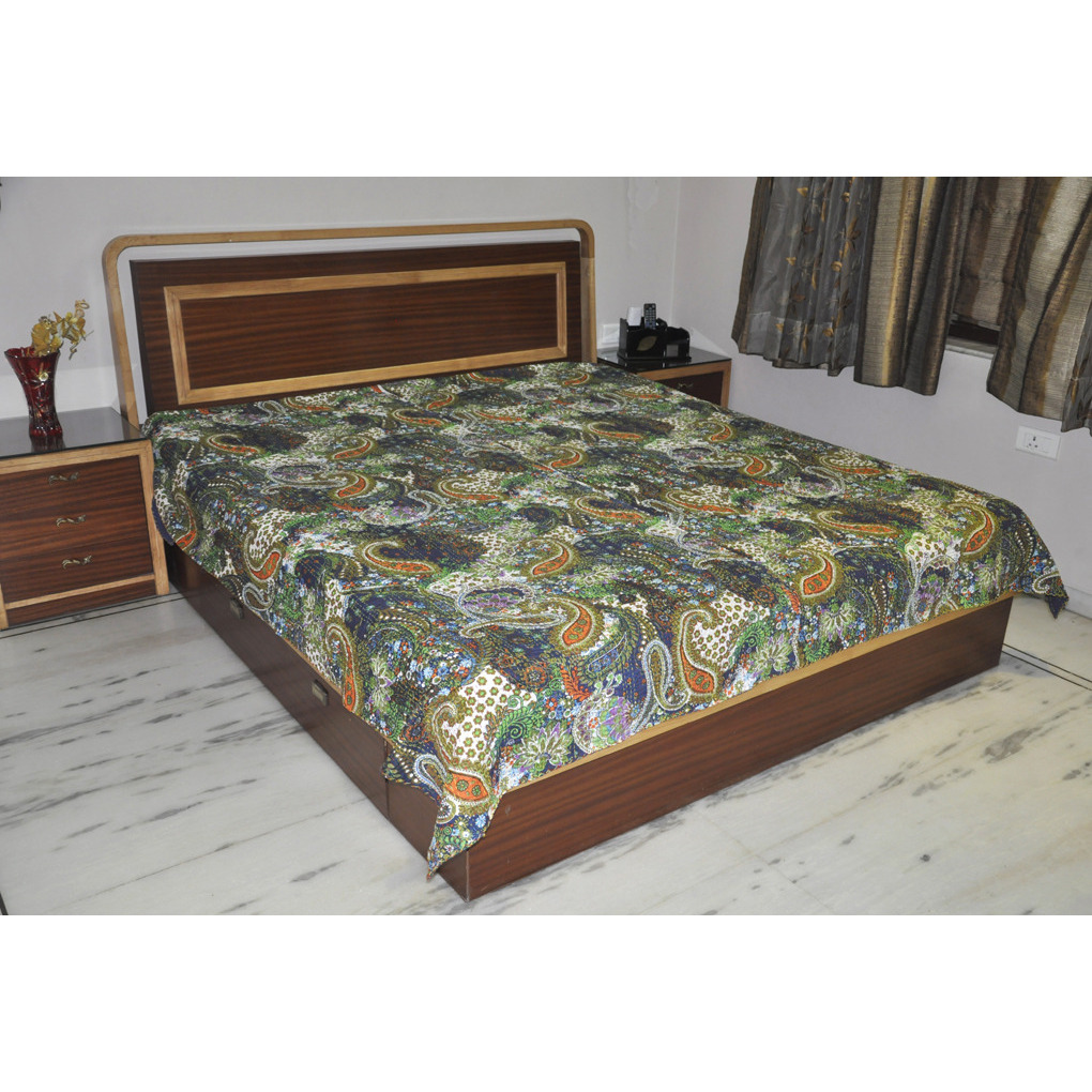 Indian Printed Bed Cover Tapestry Kantha Floral Paisley Bedspreads Bedsheet 111 Inch