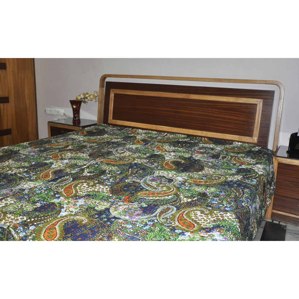 Indian Printed Bed Cover Tapestry Kantha Floral Paisley Bedspreads Bedsheet 111 Inch