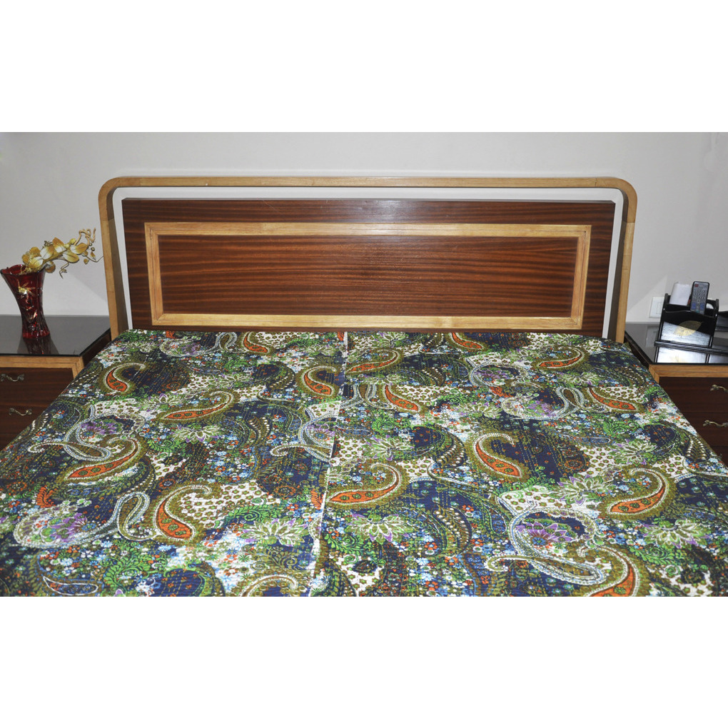 Indian Printed Bed Cover Tapestry Kantha Floral Paisley Bedspreads Bedsheet 111 Inch