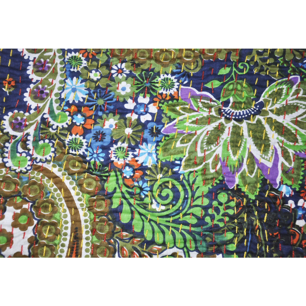 Indian Printed Bed Cover Tapestry Kantha Floral Paisley Bedspreads Bedsheet 111 Inch