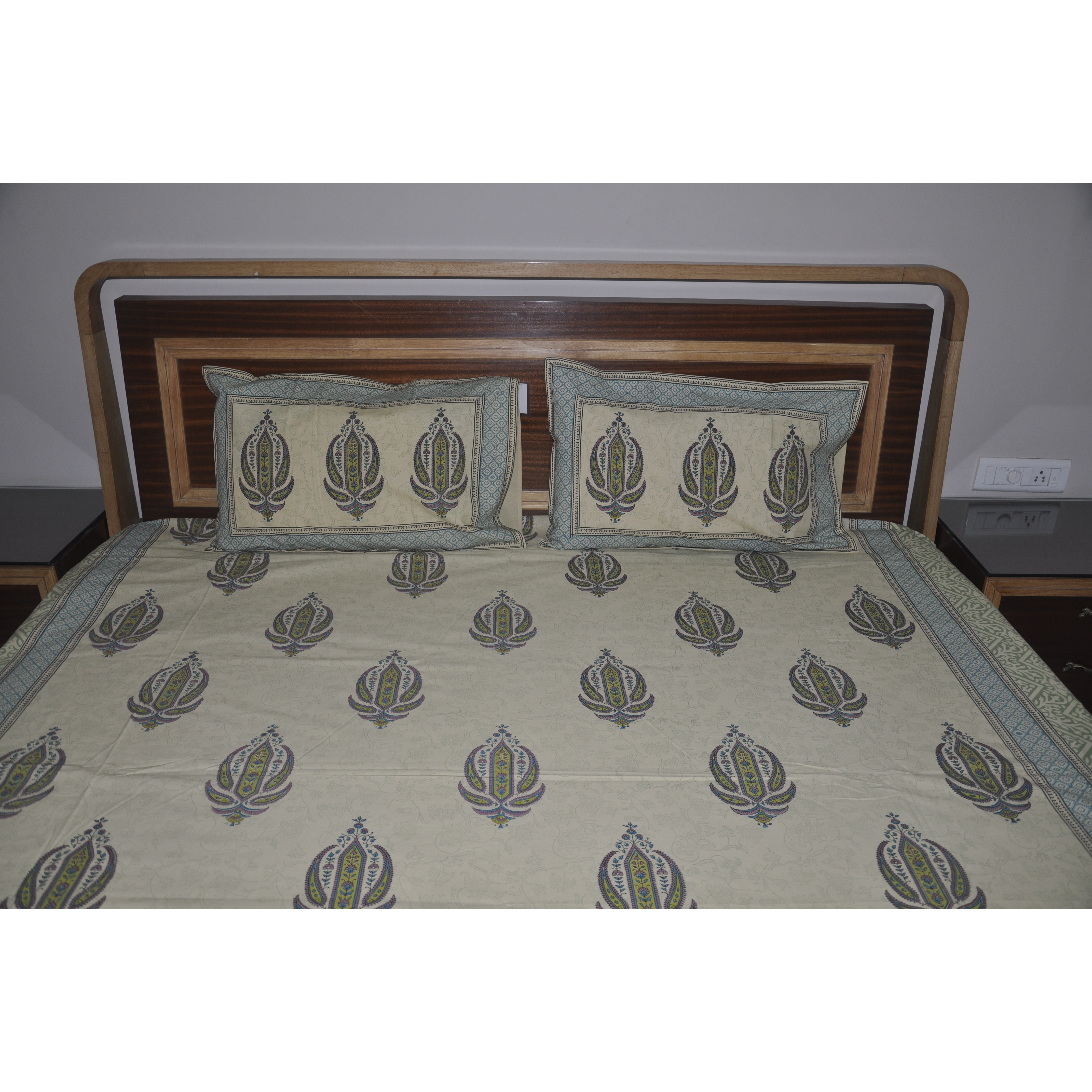 Ethnic Bedspread Beige Cotton Blue Printed Bedsheets Bed Cover Pillowcases Set