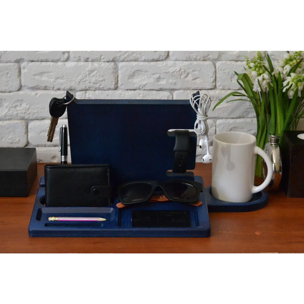Winmaarc Wooden Blue Docking Station Phone Charge Holder Organizer Gift