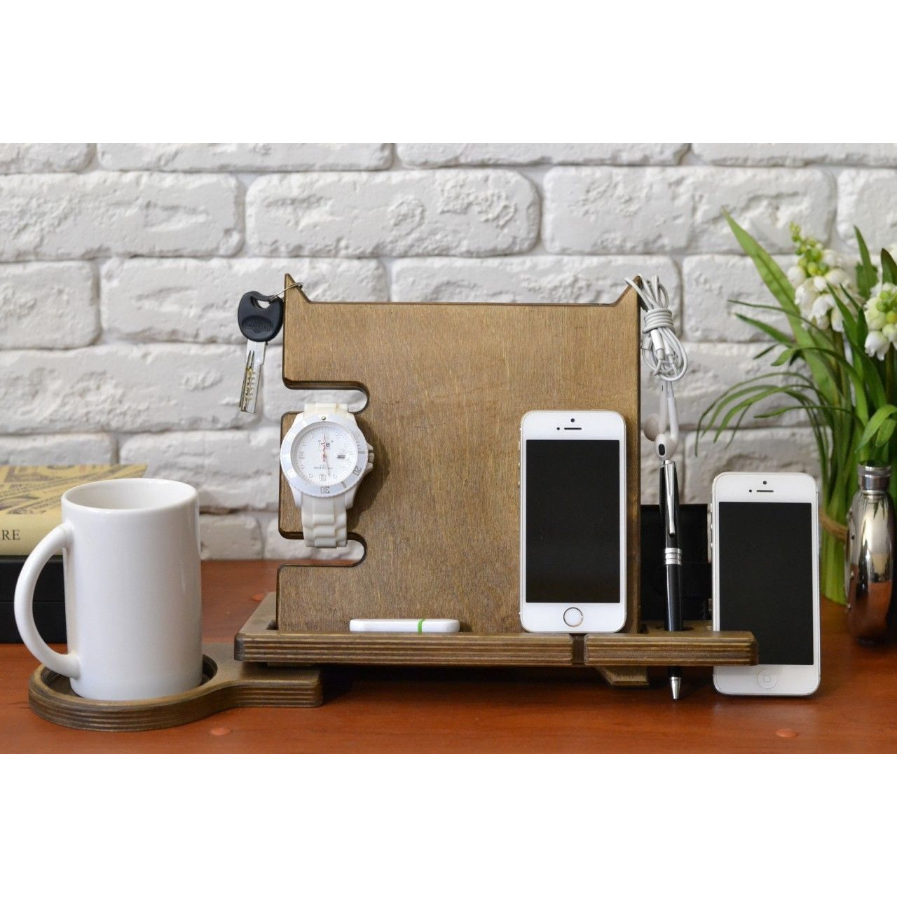 Winmaarc Wooden Brown Docking Station Phone Charge Holder Organizer Gift
