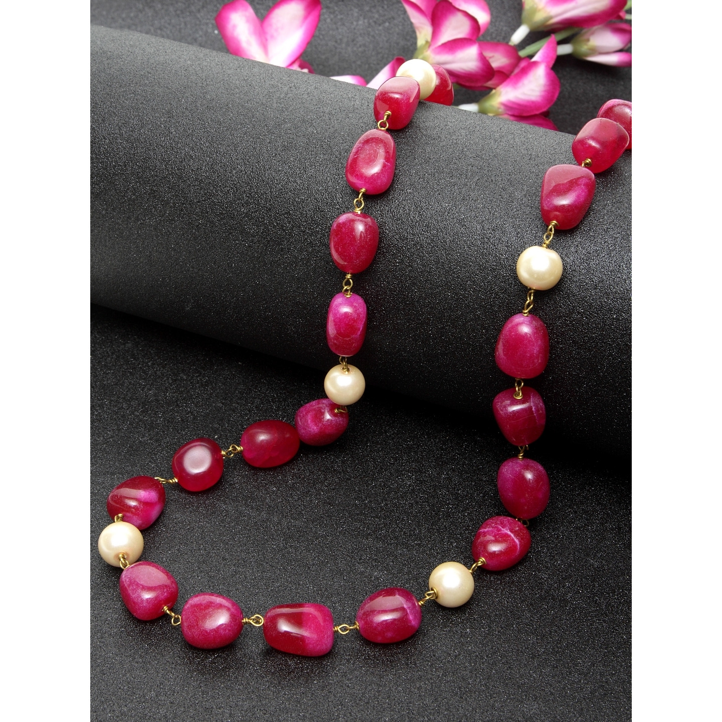 Ruby pearl string